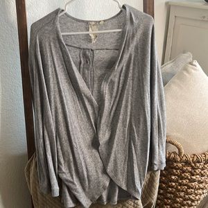 Heather grey boutique BLU.PEPPER cardigan